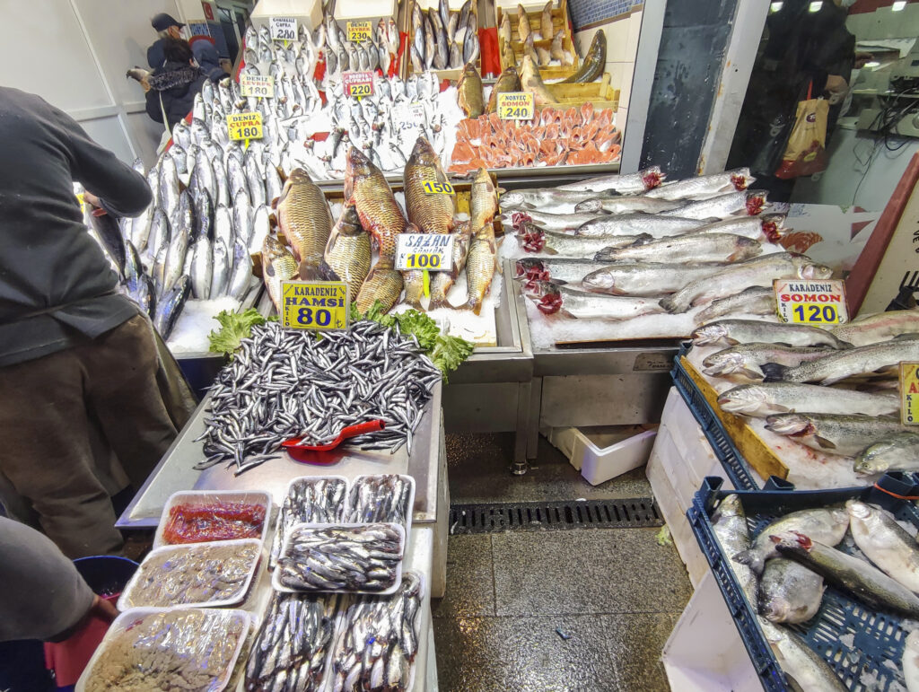 Selling fresh fish