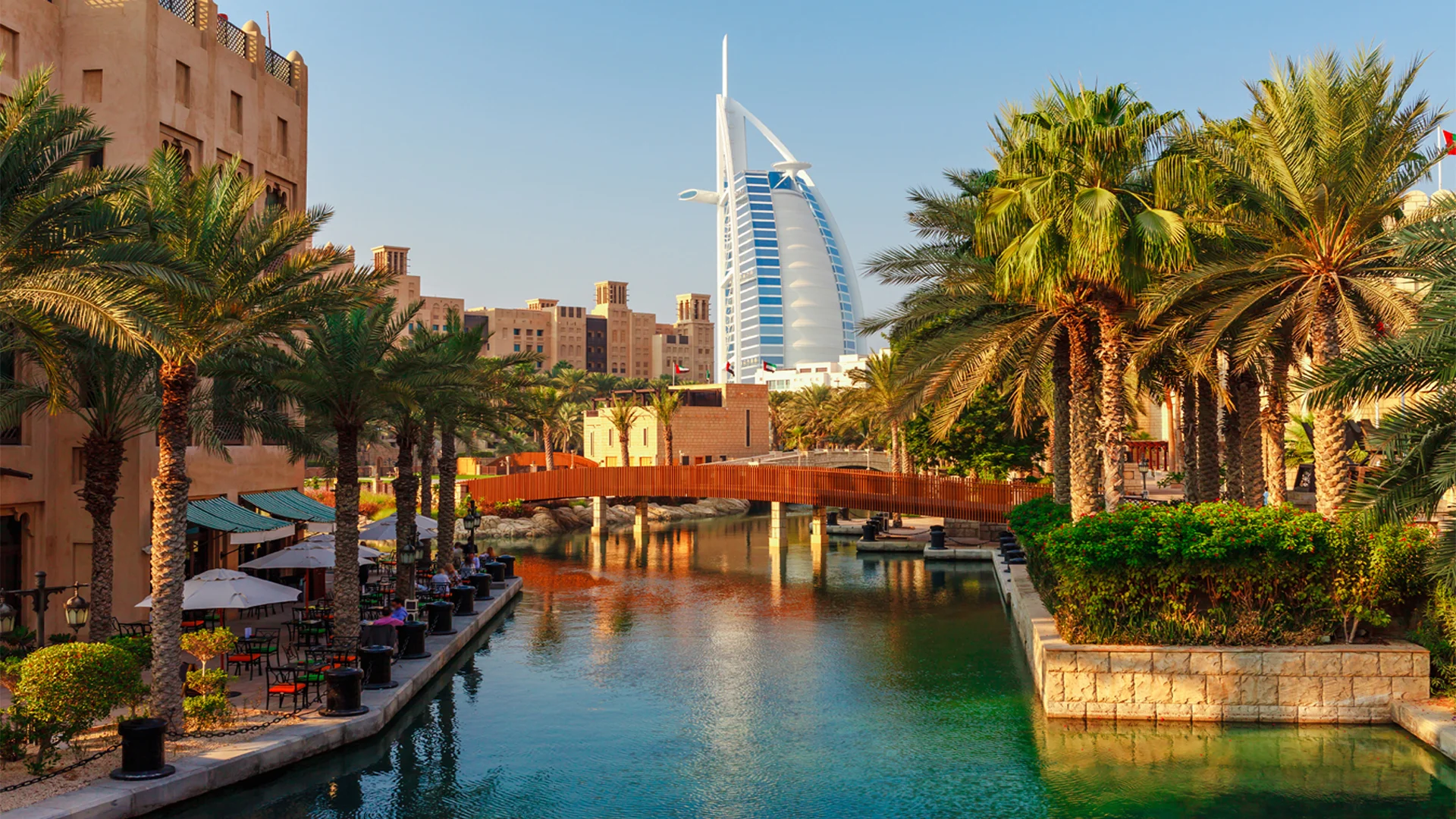 Essential Travel Tips to Dubai for First-Timers