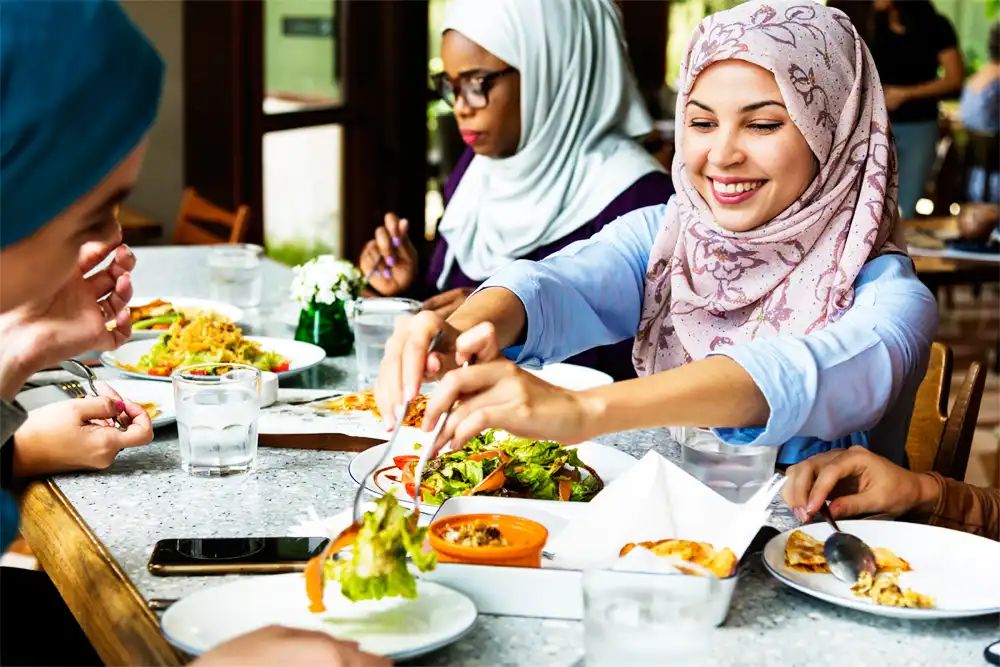 Traditional Dishes to Try Out in Dubai in October